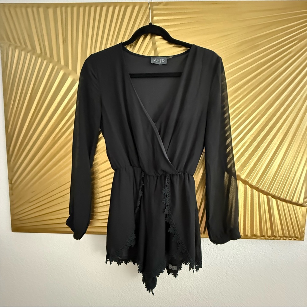 ASTR Women’s Black Lace Trim Wrap Romper